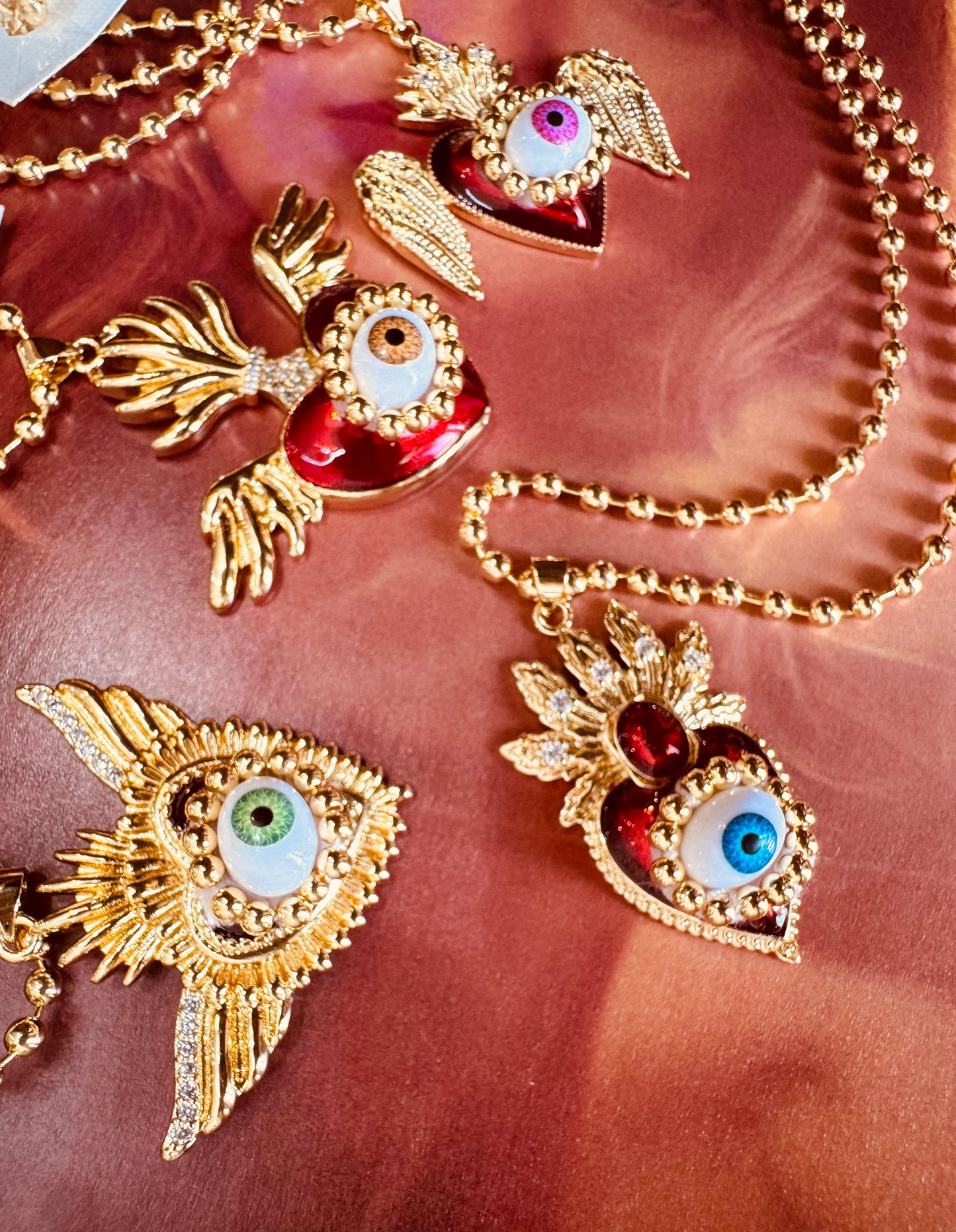 Collar Amuleto Sagrado: Protección y Estilo ✨
