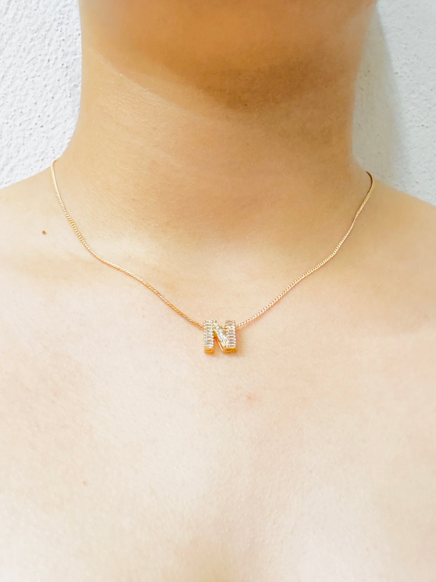 Collar Inicial con zirconia