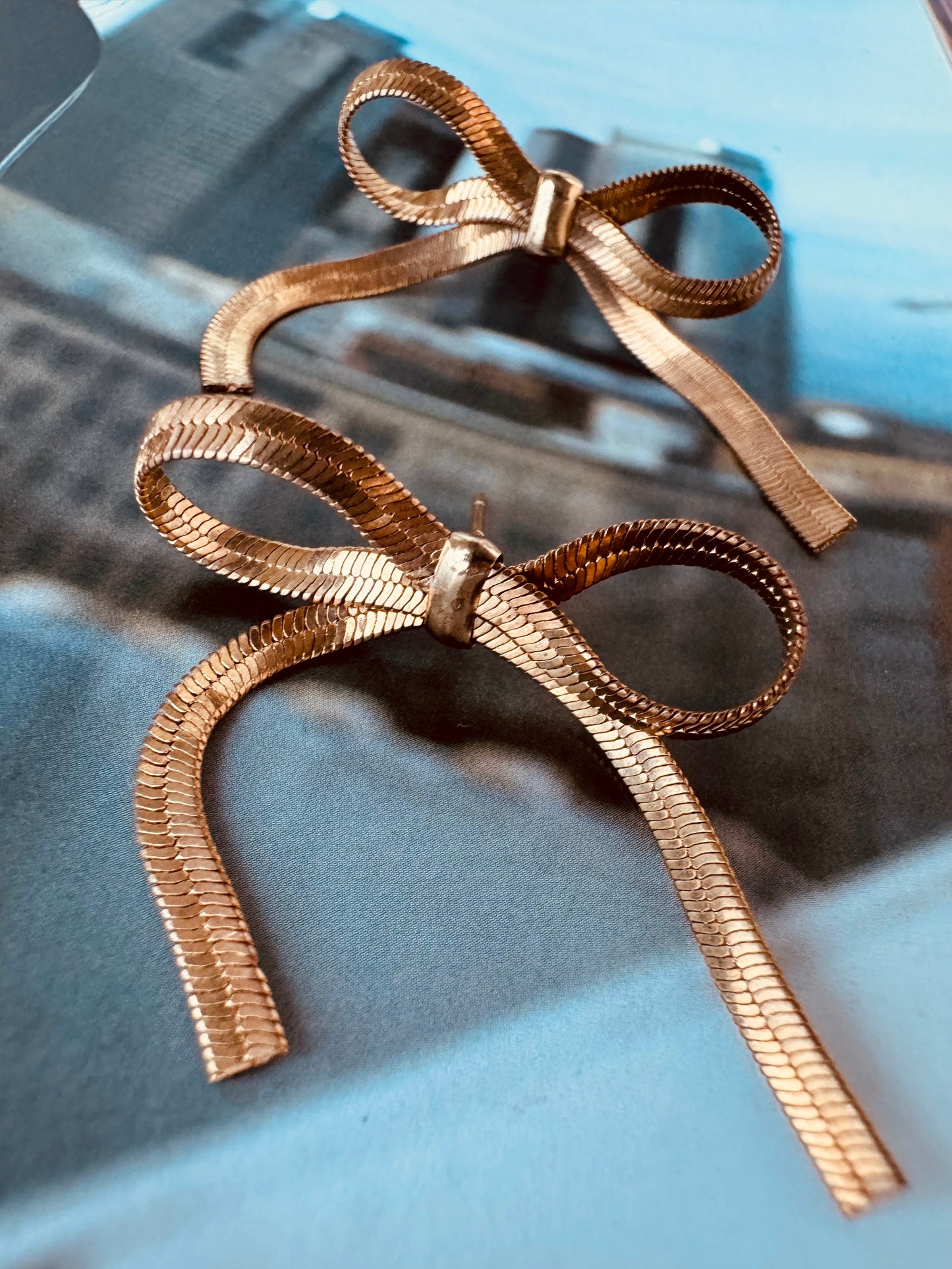 Aretes Lazo chicos Chapados en Oro 18K 🎀