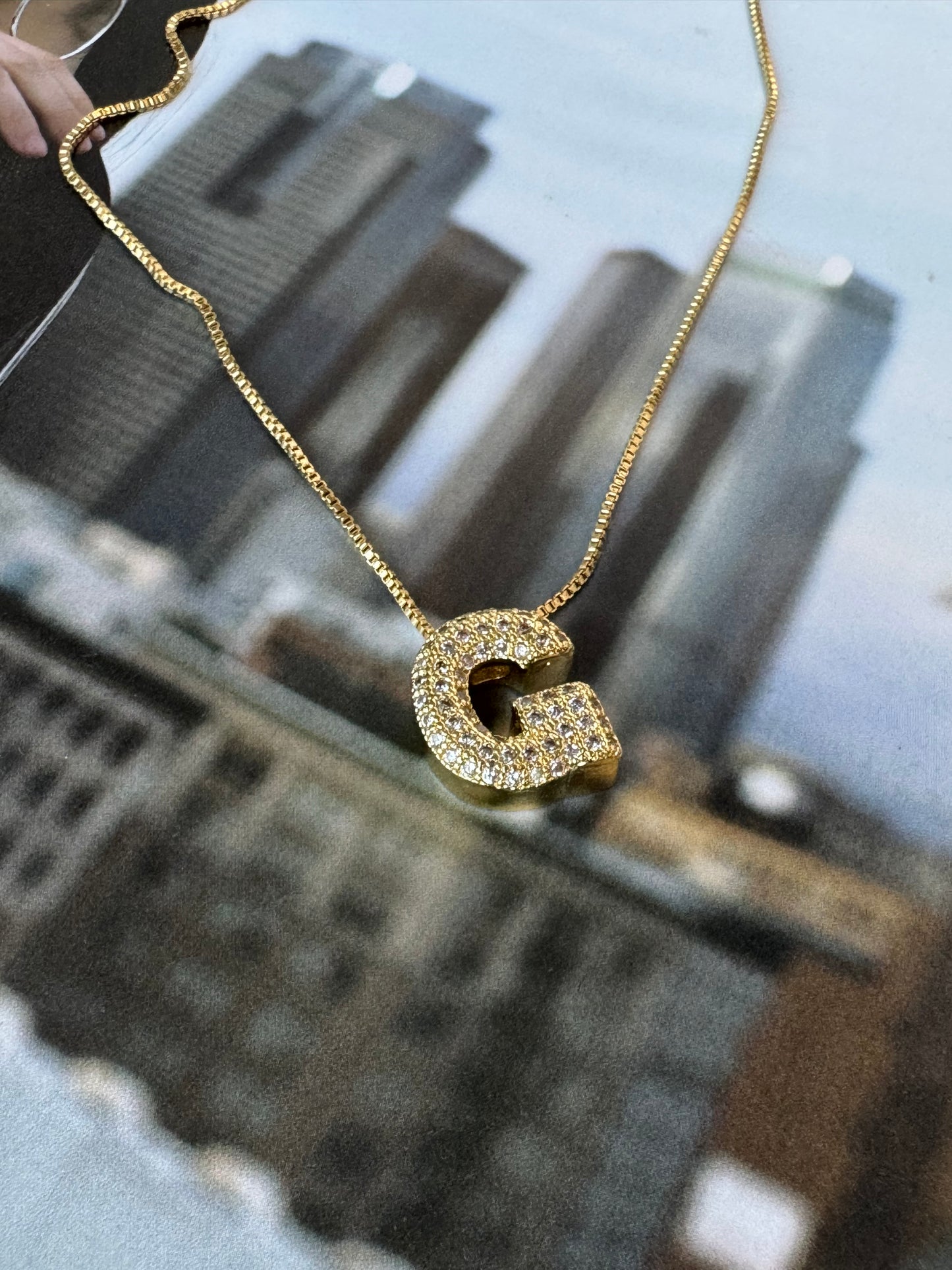 Collar Inicial con zirconia