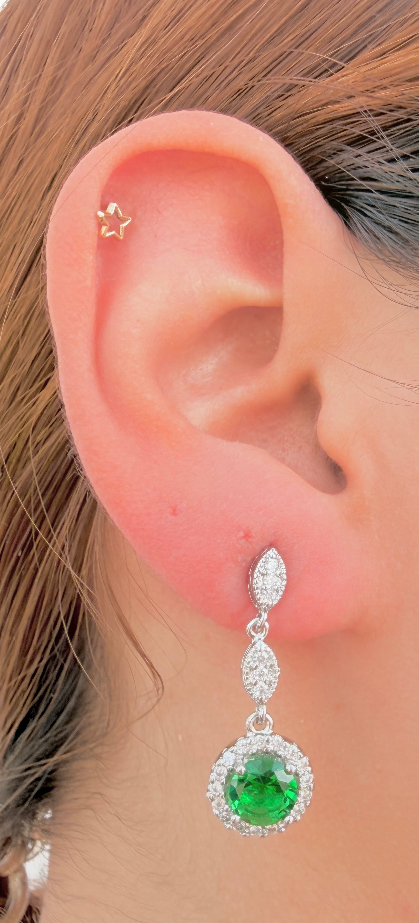 Aretes largos con zirconias y cristal