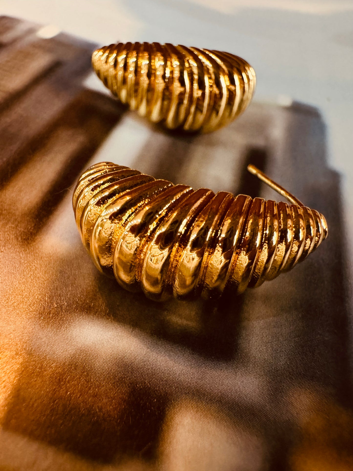 Aretes Croissant Dorados