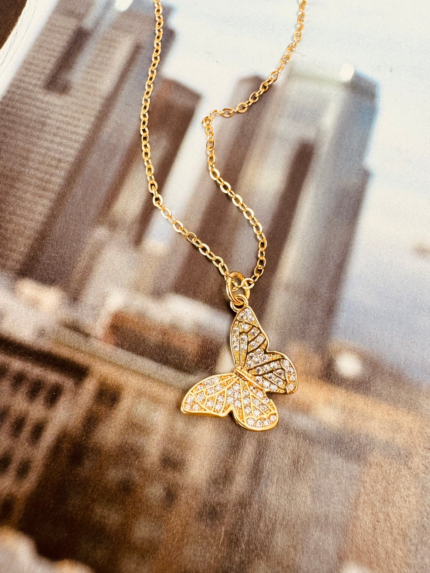 Collar Mariposa Brillante