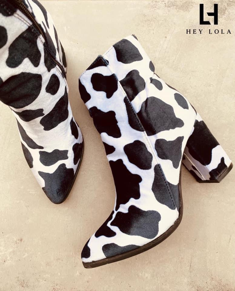 Botines de Mujer con Estampado de Vaca