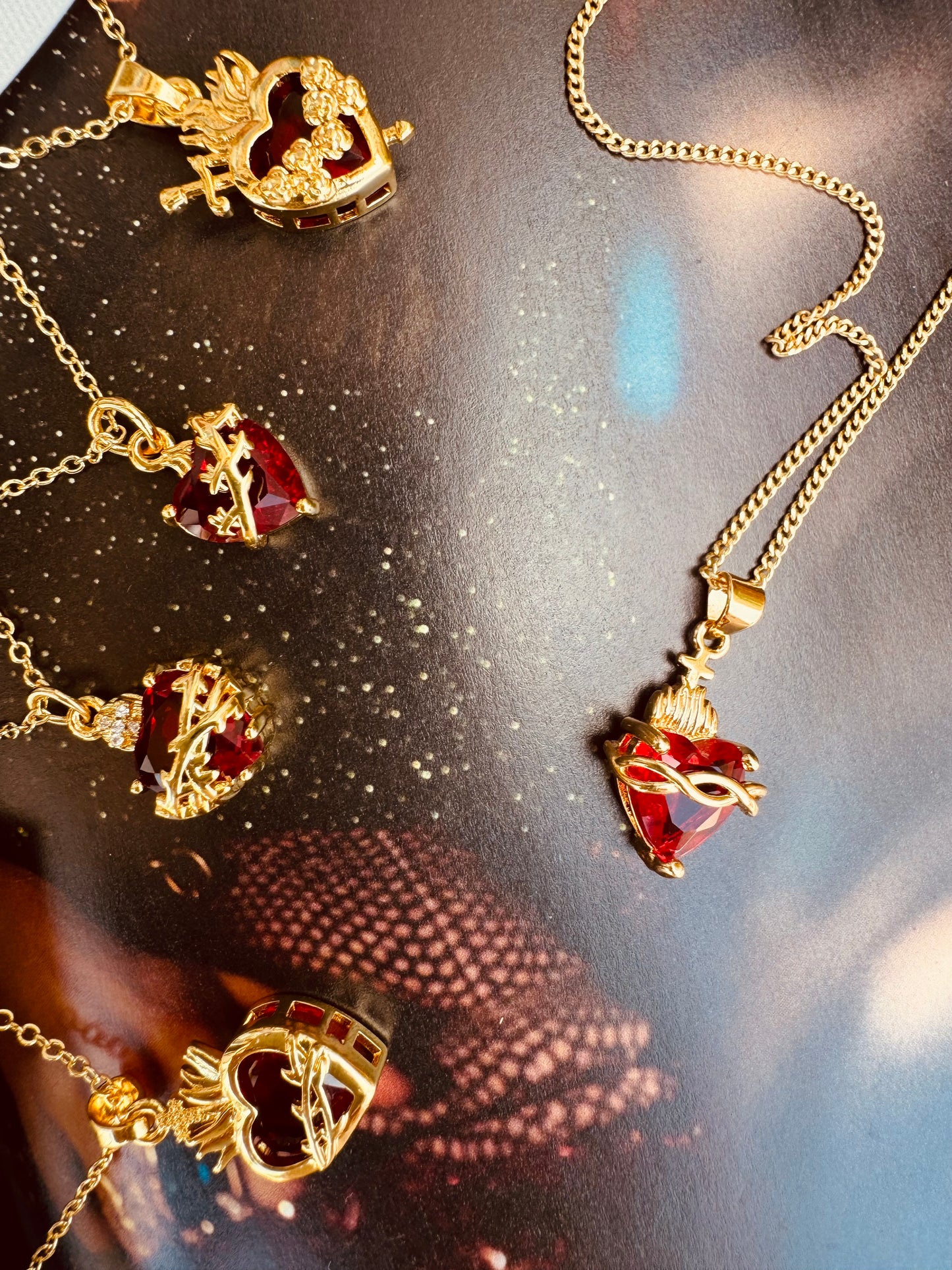 Collar Corazón Sagrado Rubí