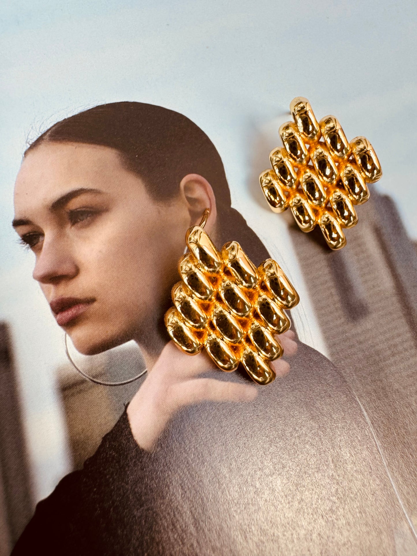 Aretes Texturizados Dorados