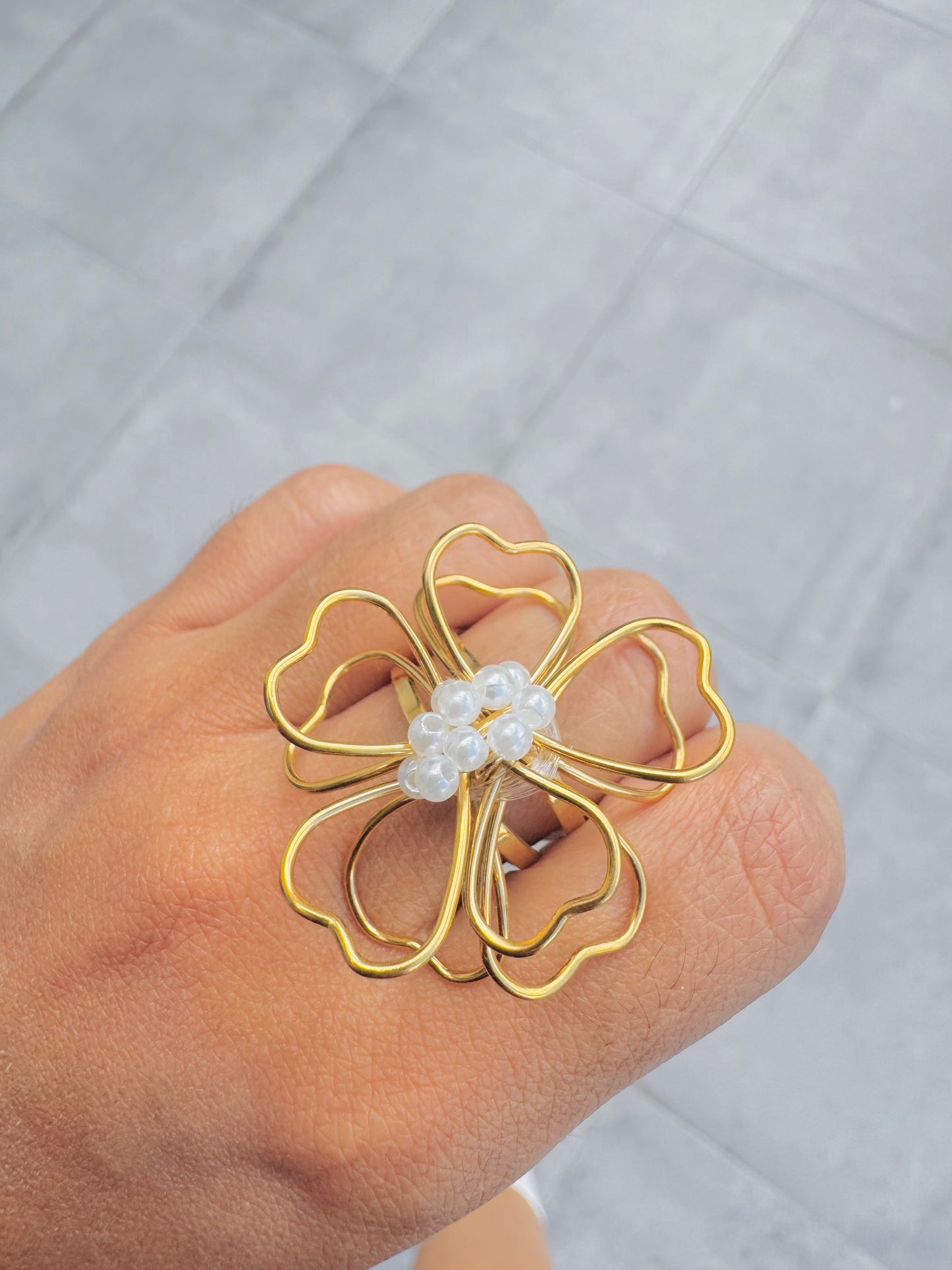 Anillo Flor de Luz ✨🌼