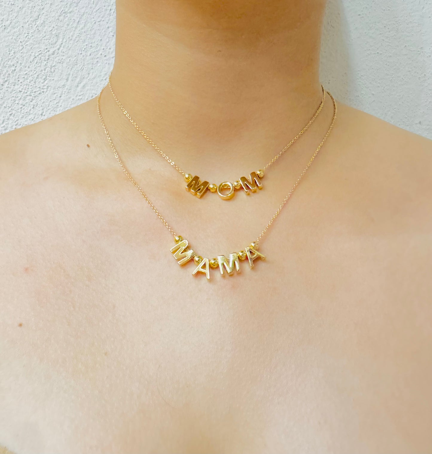 Collar MOM / MAMÁ