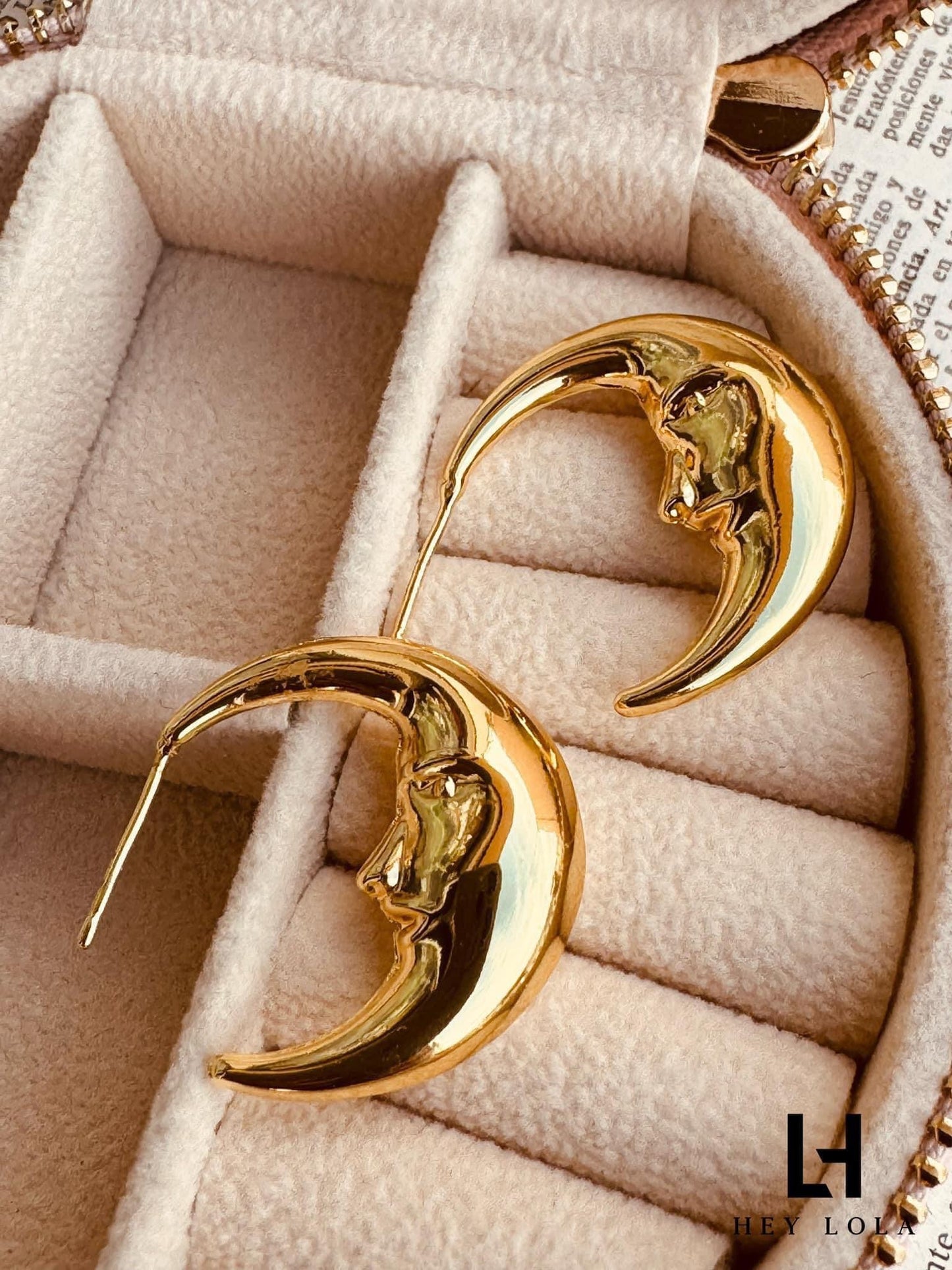 Aretes Luna Dorados - Hey Lola