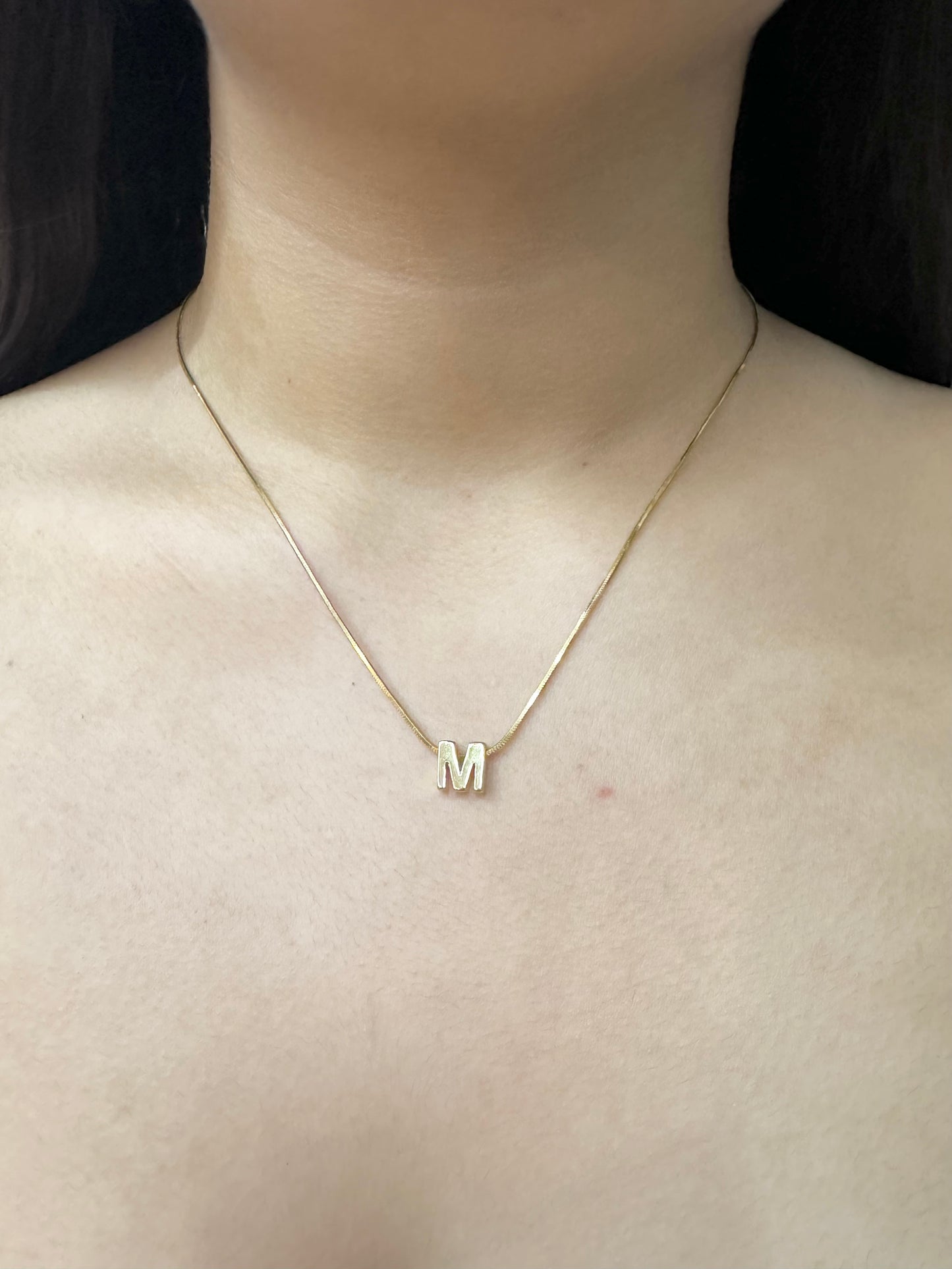 Collar Inicial Minimalista