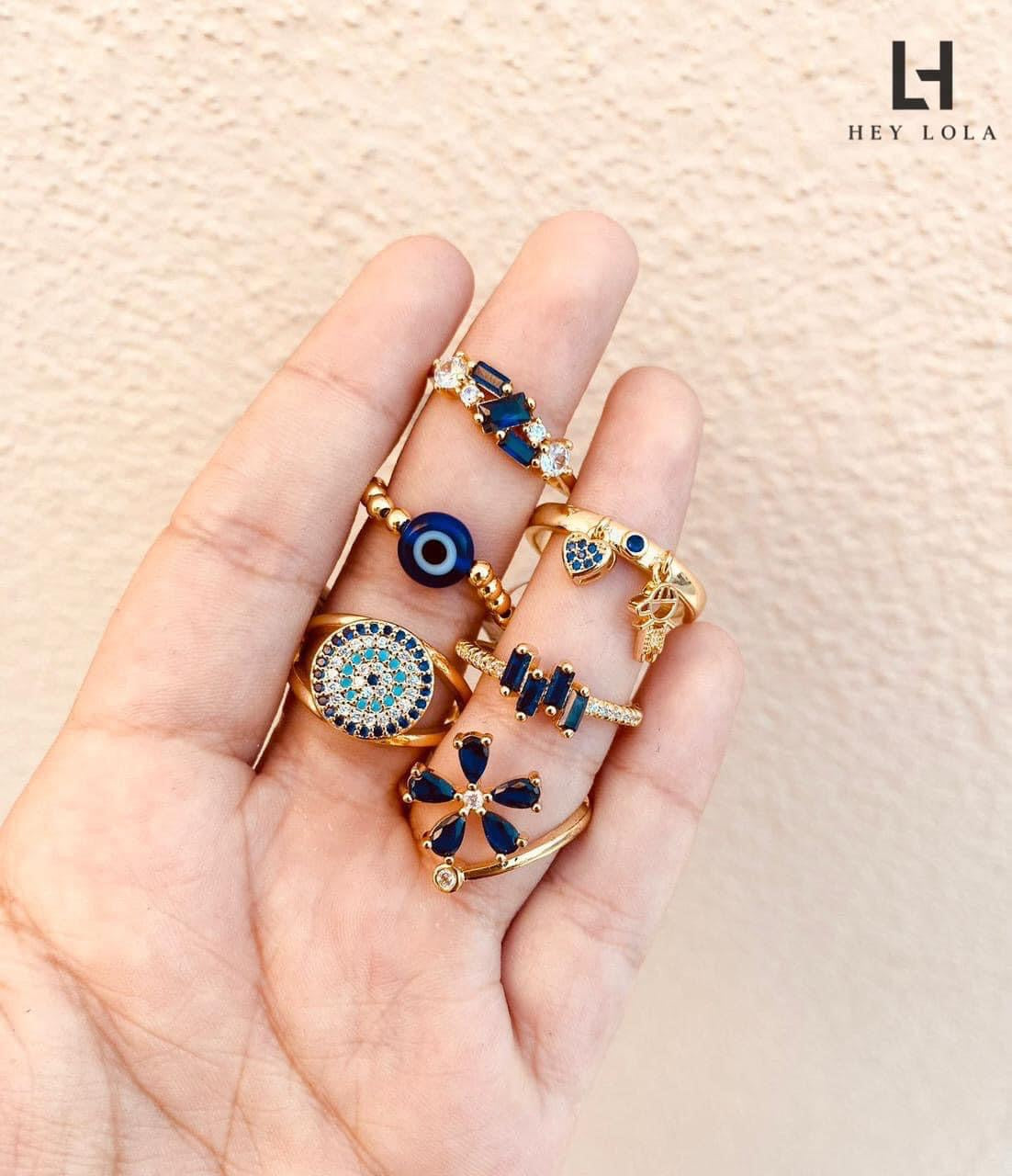 Anillo Flor con Zirconia