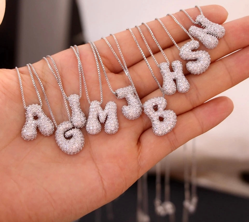 Collares inicial Shine con zirconia