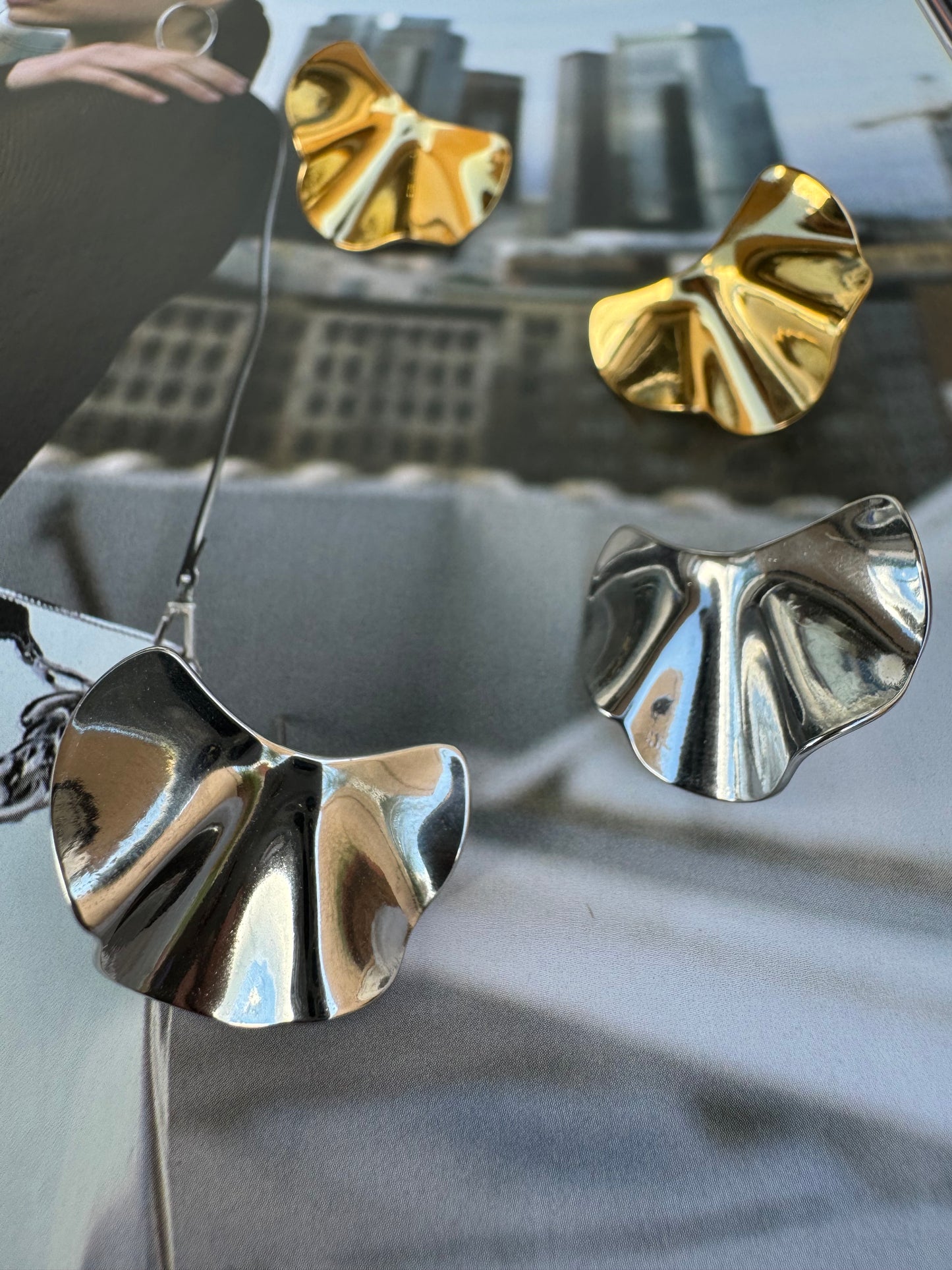 Aretes Abstractos Ondulados - Heylola