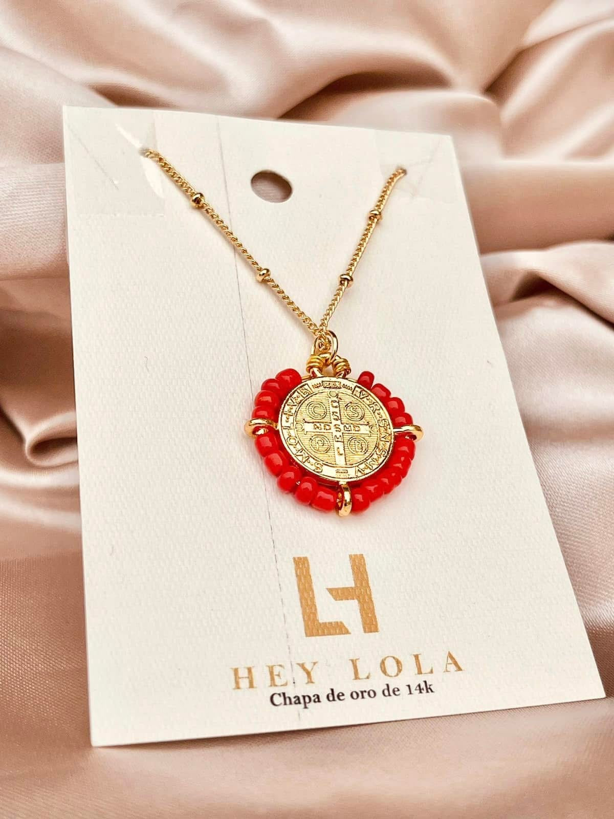 Collares Medalla de San Benito con Mostacillas