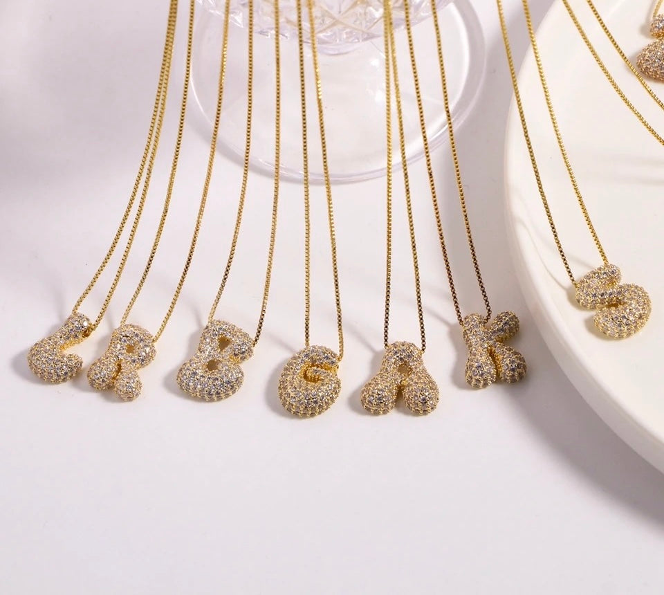 Collares inicial Shine con zirconia