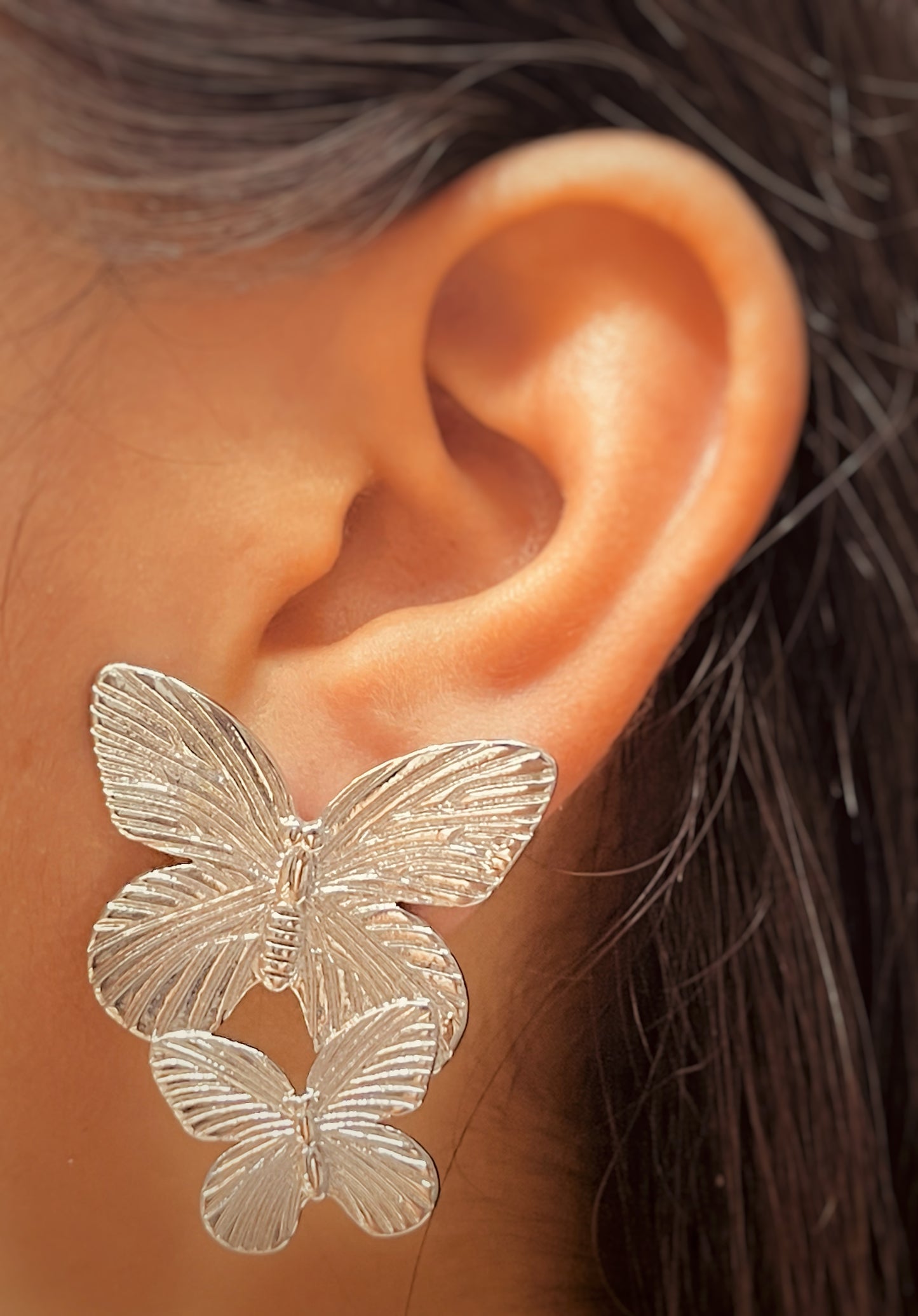 Aretes Mariposa Dorados y Plateados