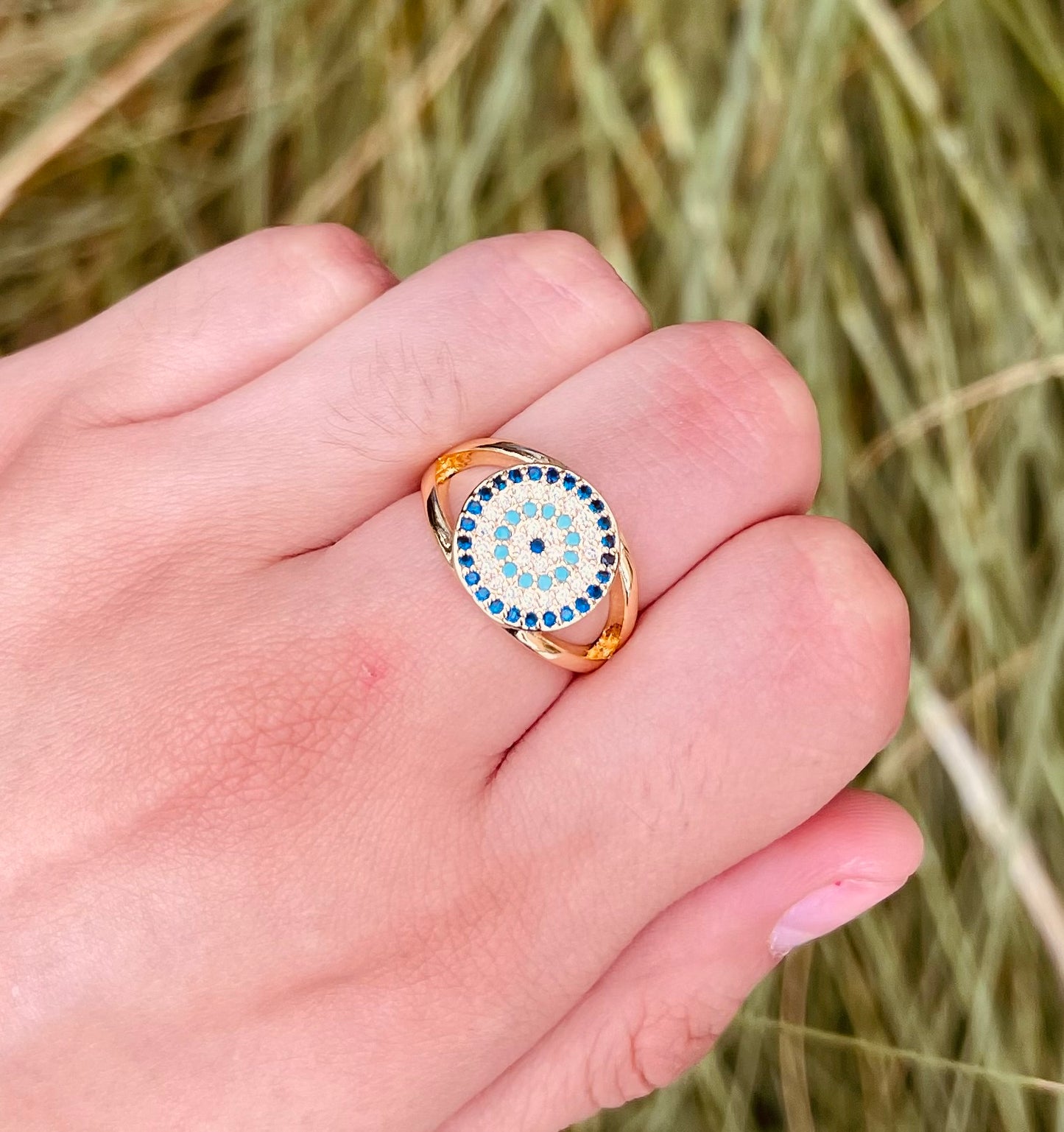 Anillos Ajustables con Diseño de Ojo Turco y Detalles en Zirconias