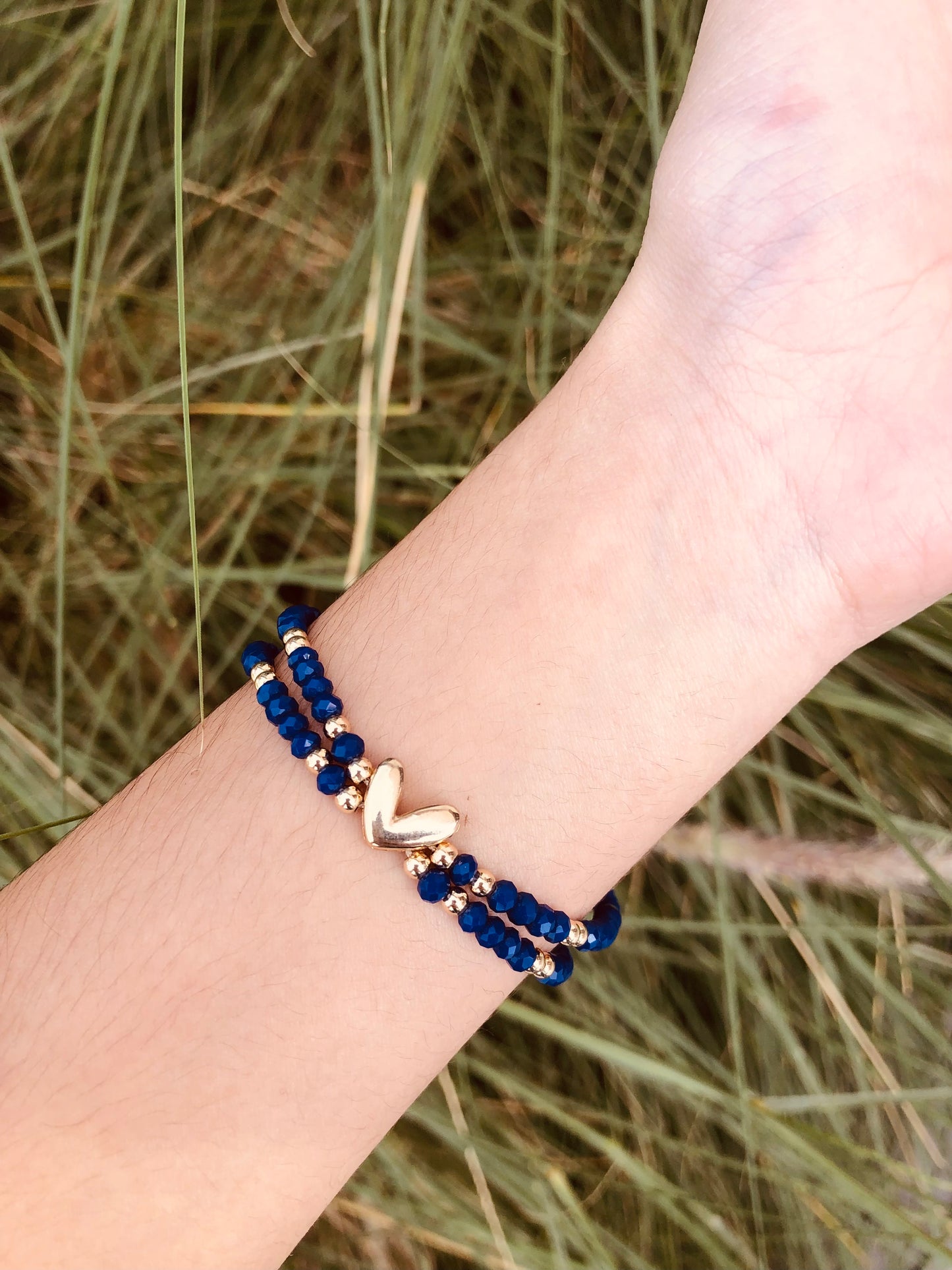 Pulseras de cuentas con dije de corazón chapado en oro