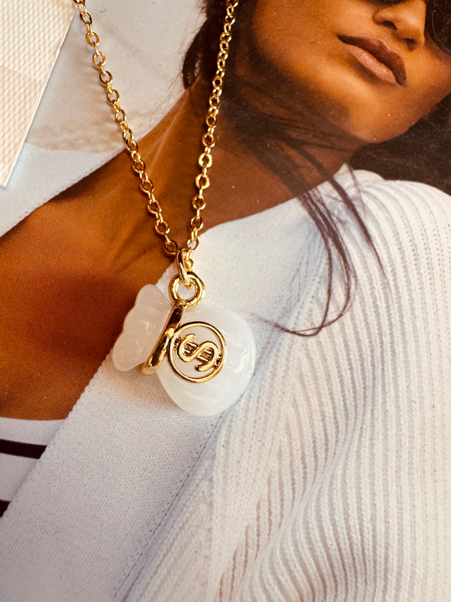Collar Money Bag – Abundancia y Estilo