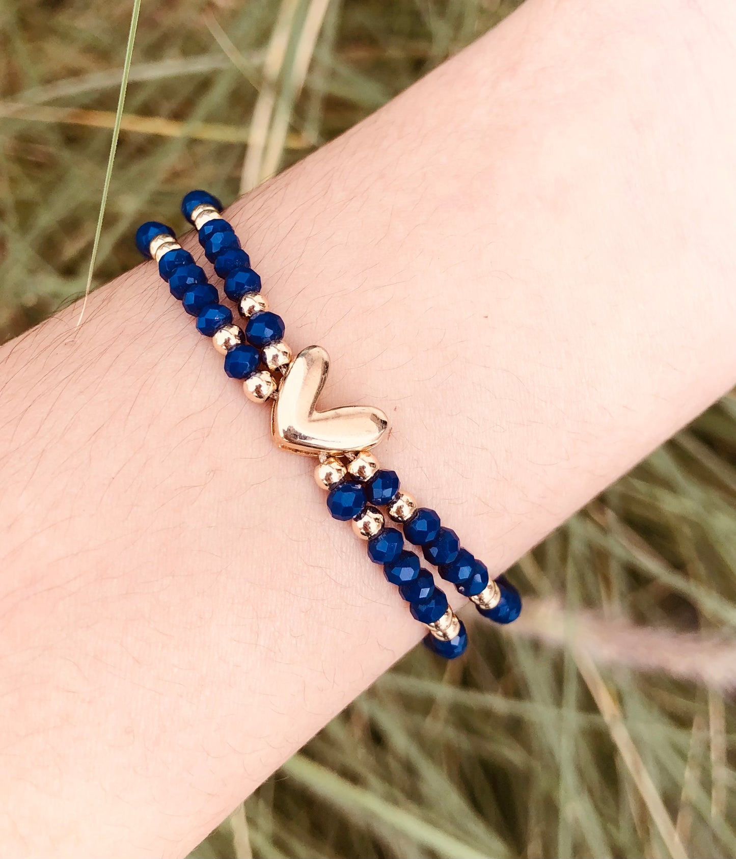 Pulseras de cuentas con dije de corazón chapado en oro