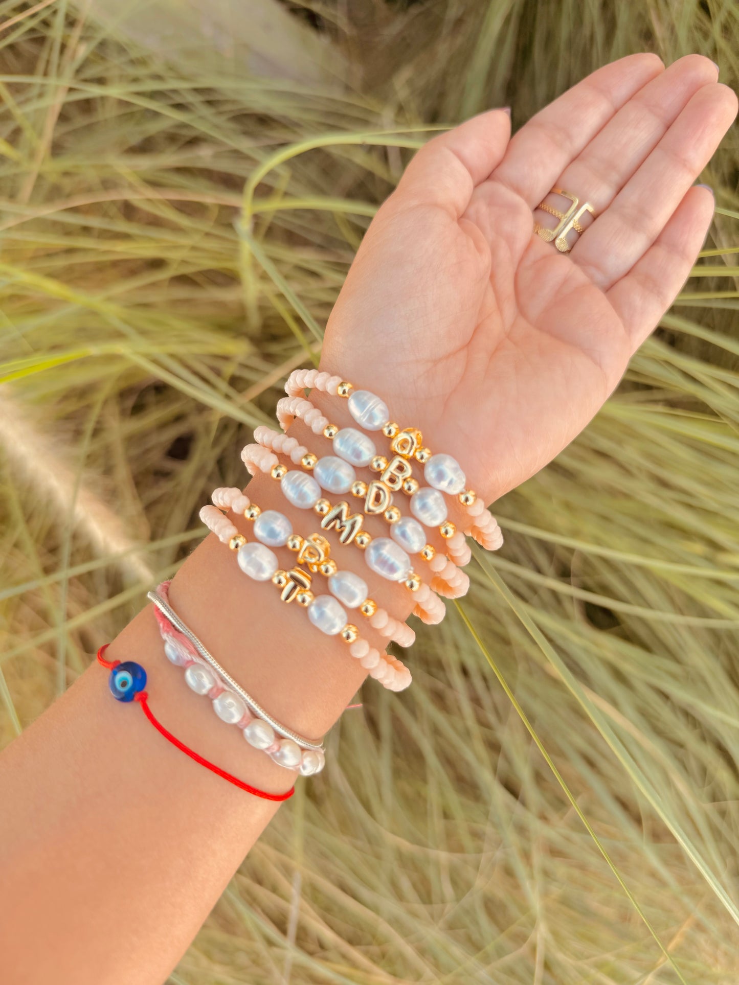 Pulsera Inicial Perla Rosada