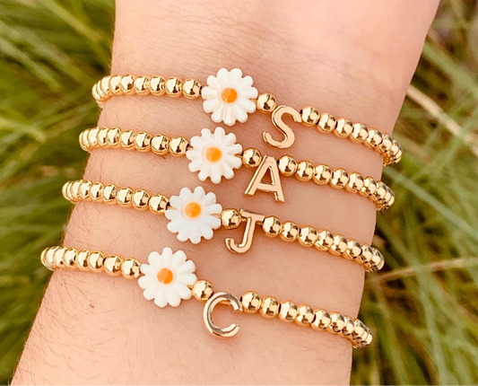 Pulsera Personalizada con Inicial y Detalle de Margarita