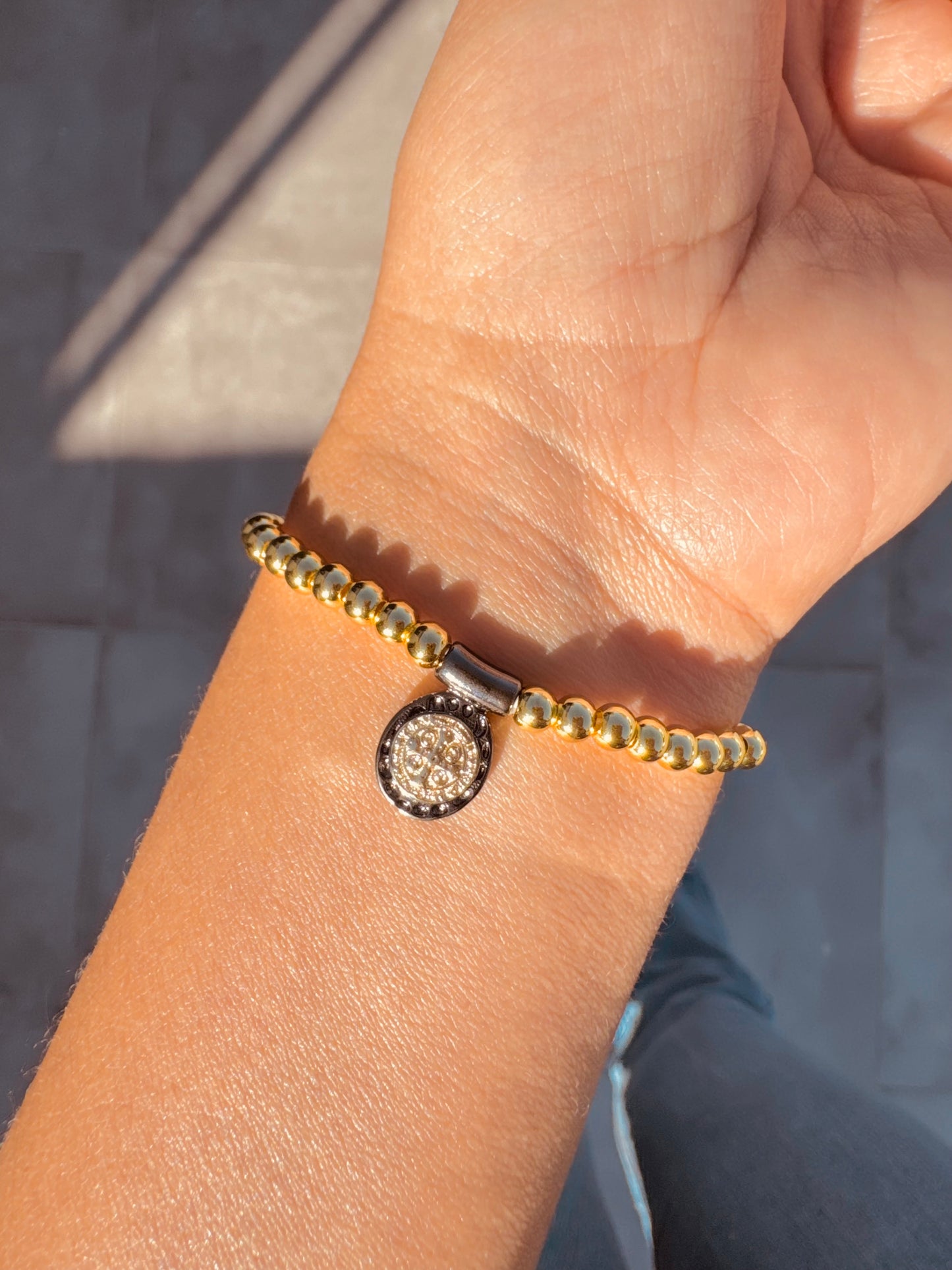 Pulsera Protección Dorada