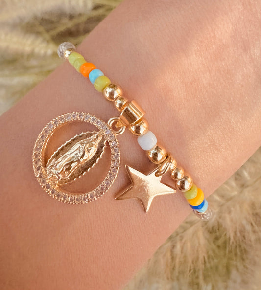 Pulsera de la Virgen de Guadalupe con Estrella y Cuentas Coloridas