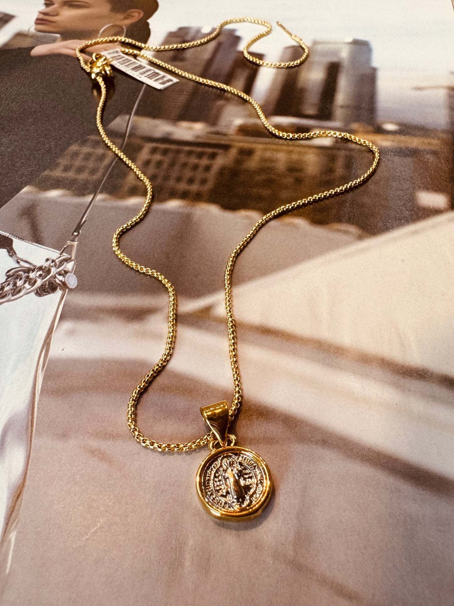 Collar Medalla de San Benito de Protección / Heylola