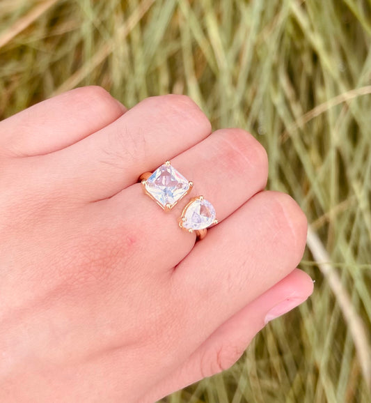 Anillo con Zirconias Chapado en Oro 18K