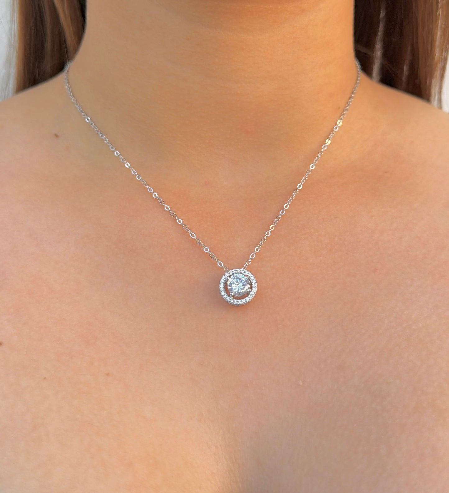 Collar Halo Clásico