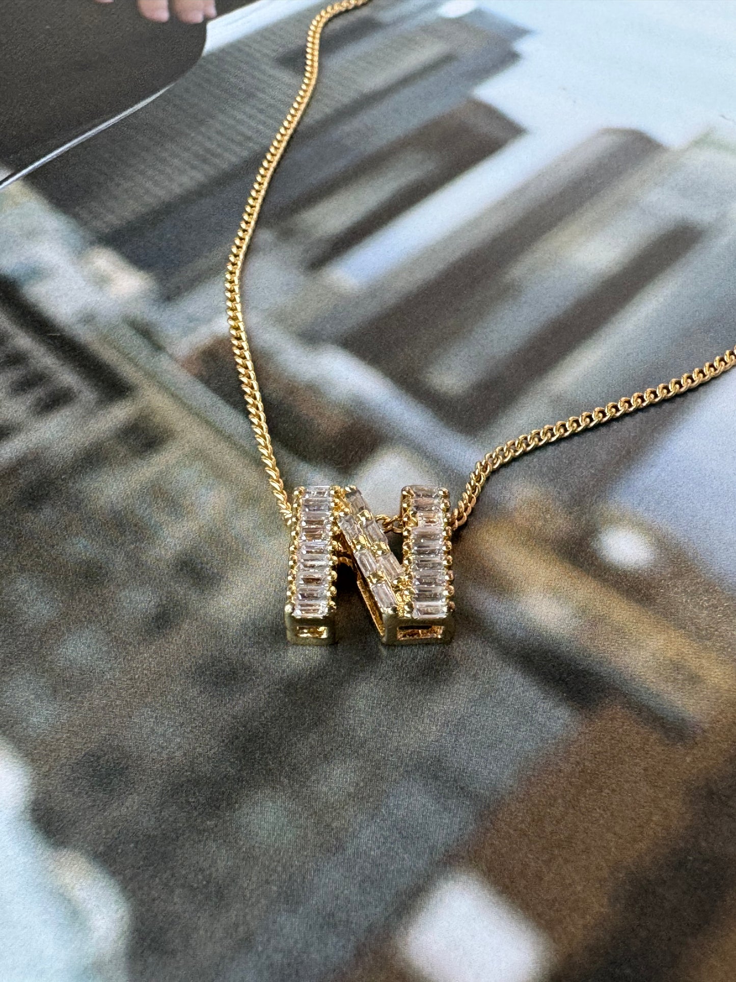 Collar Inicial con zirconia