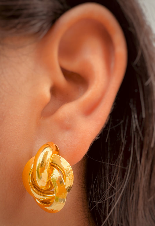 Aretes Nudo Clásico