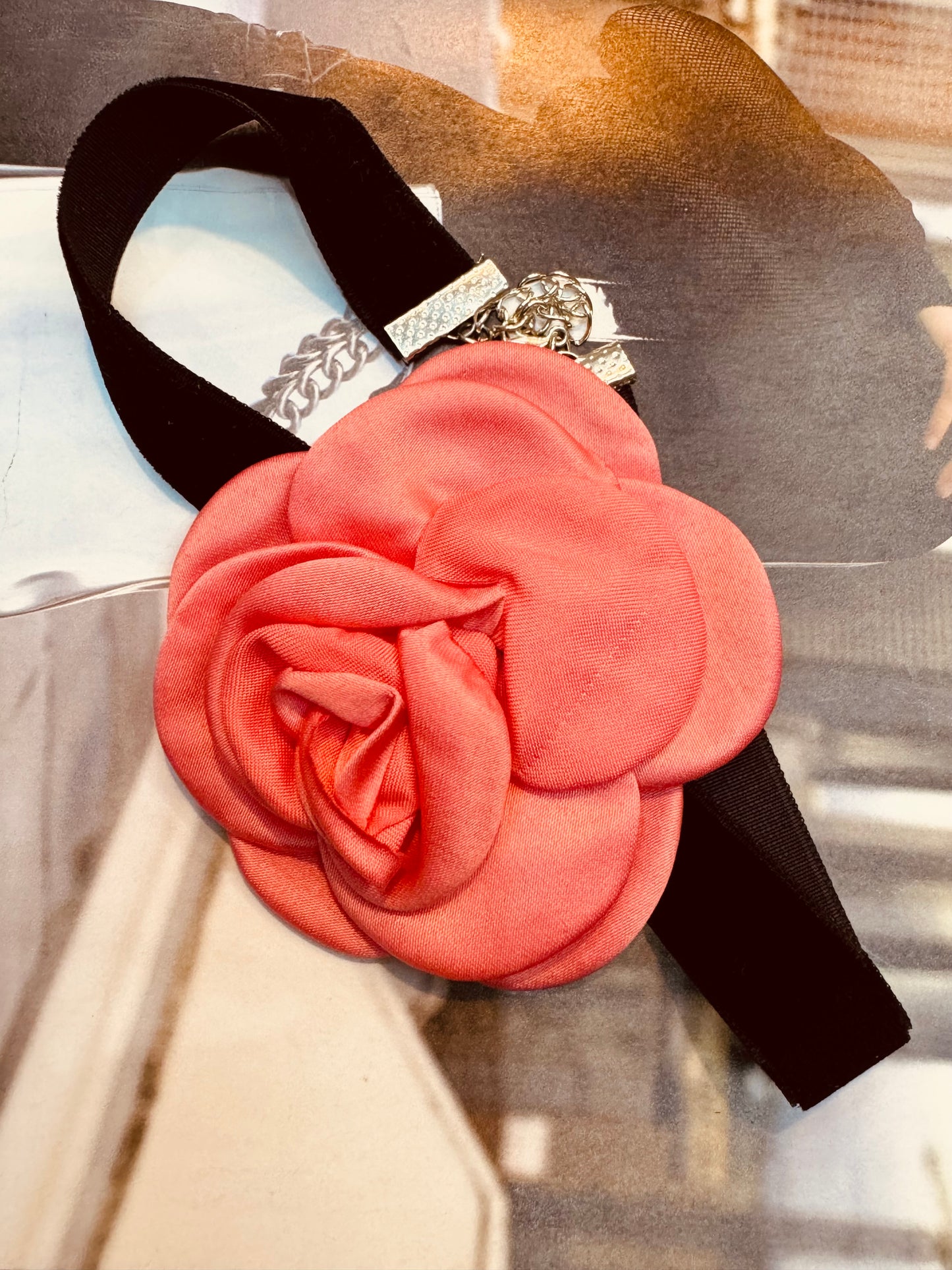 Choker Flor Velvet 🌹