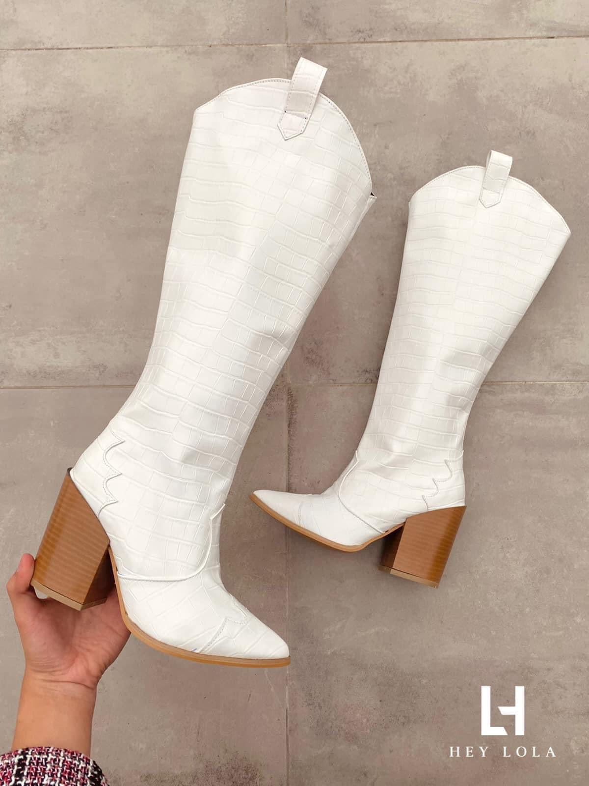 Bota Vaquera Blanca con Estilo Cocodrilo