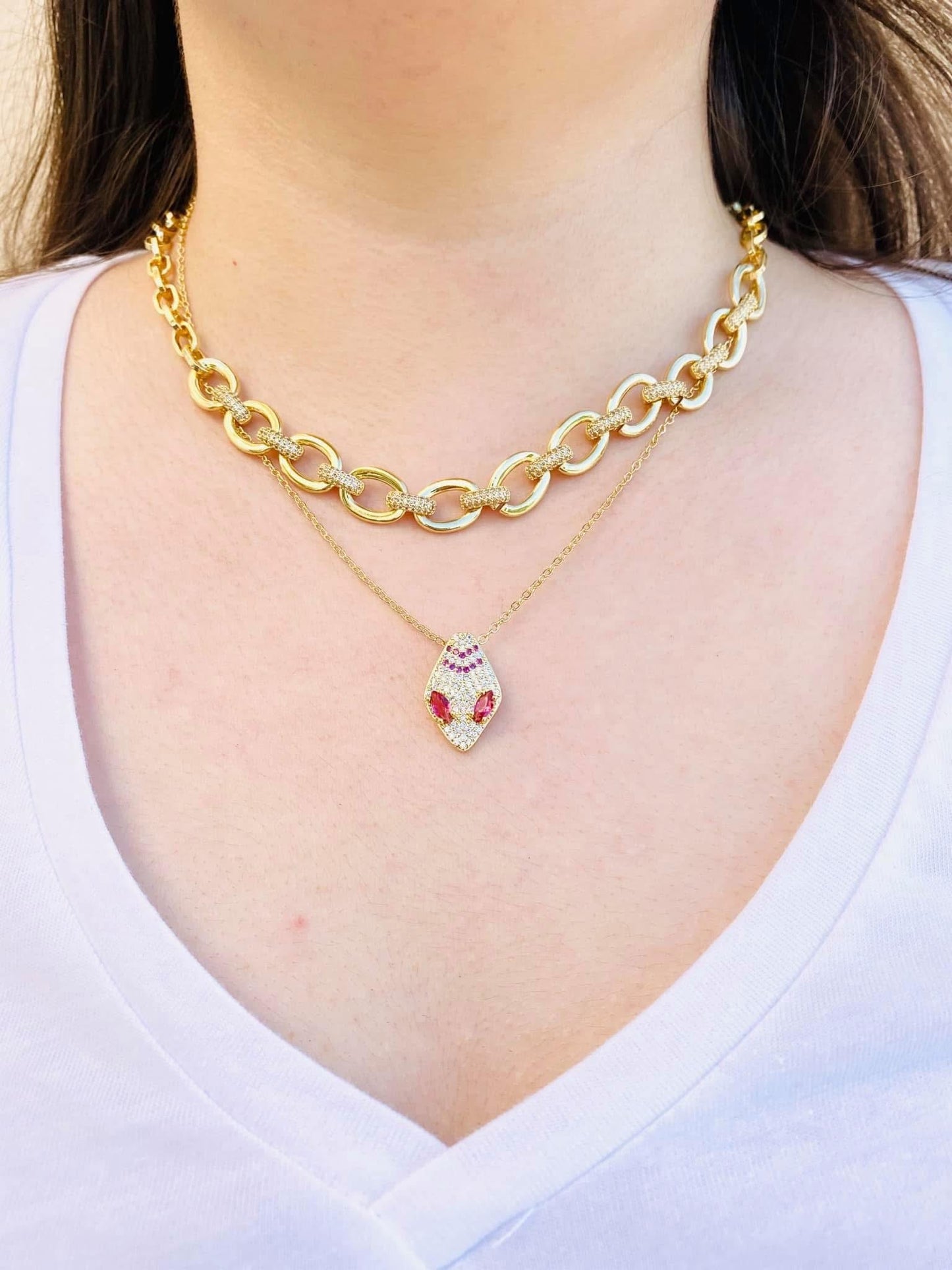 Collar Cobra Elegante con Zirconia
