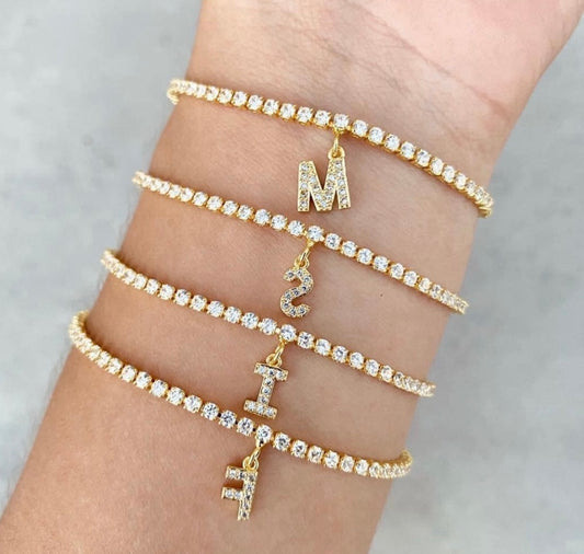 Pulseras Tipo Zirconias Personalizadas con Iniciales Chapadas en Oro