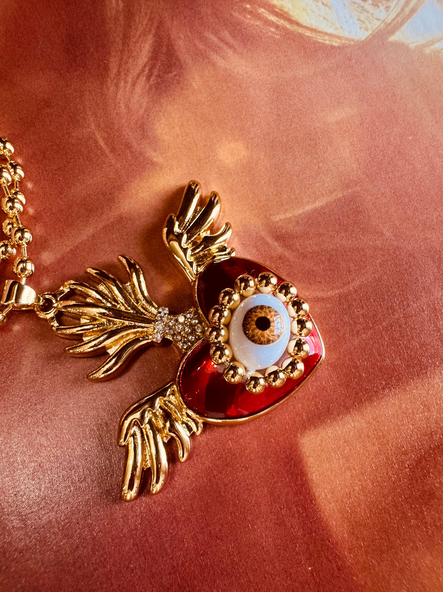 Collar Amuleto Sagrado: Protección y Estilo ✨