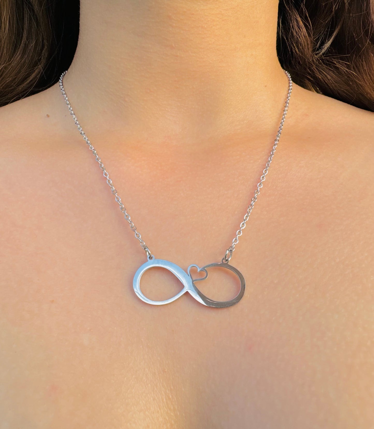 Collar Personalizable Infinito con Corazón
