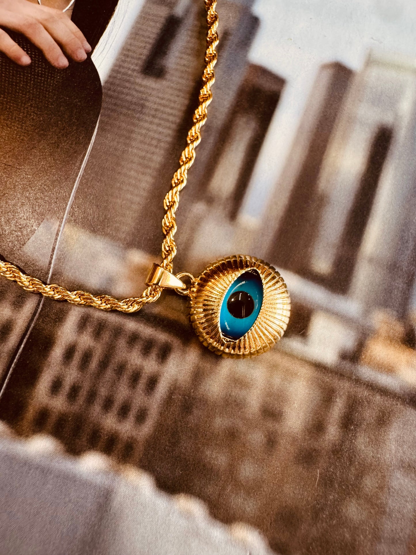 Collar Ojo Turco Dorado