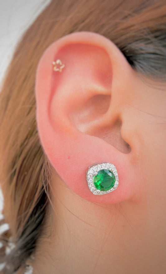 Aretes Cuadrados con Cristal Central y Halo de Zirconias