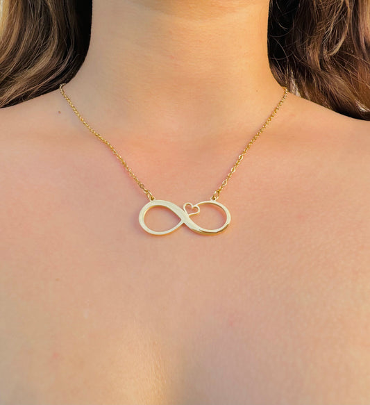Collar Personalizable Infinito con Corazón