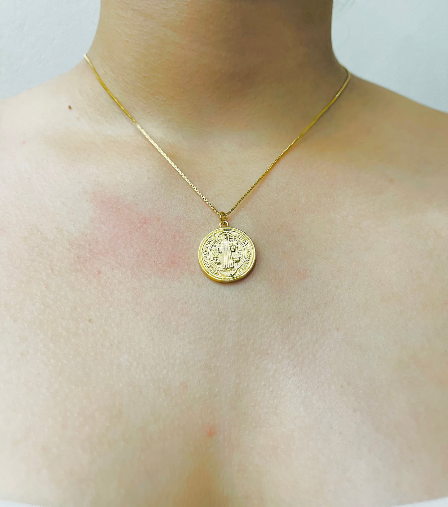 Collar Medalla de San Benito”