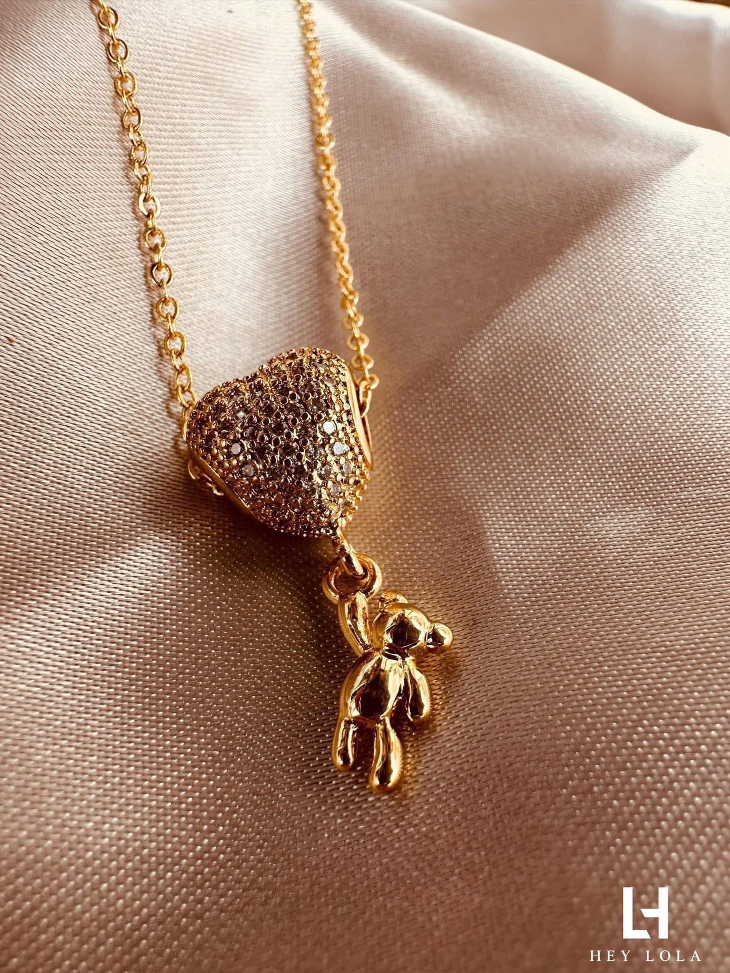 Collar Corazón con Osito Chapado en Oro 18K