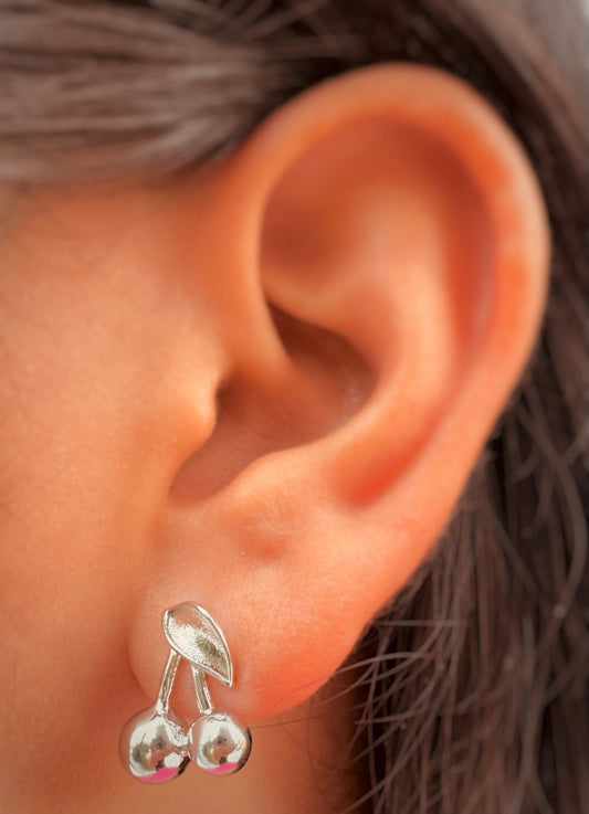 Aretes Cereza – Dorado Y plateado