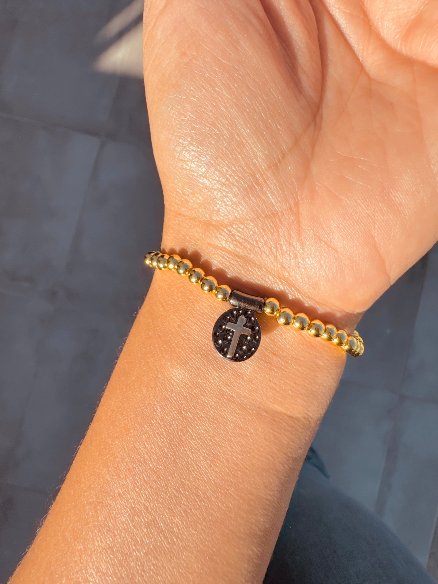 Pulsera Protección Dorada