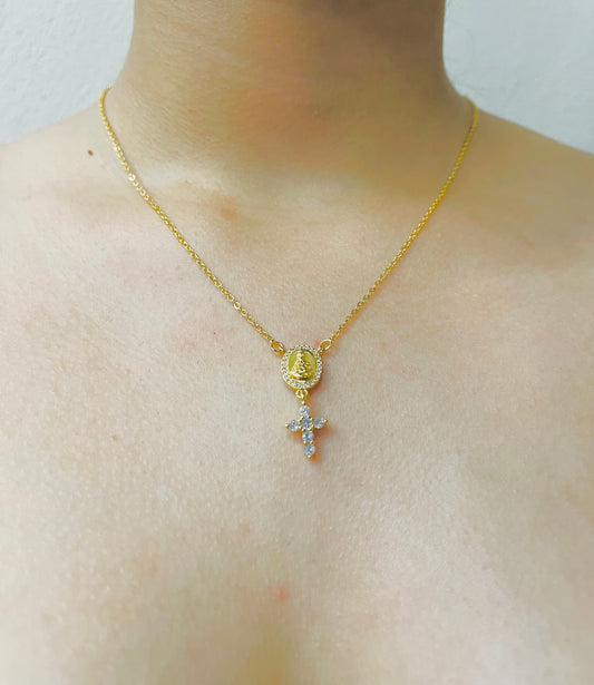 Collar Religiosos con Cruz de Zirconias