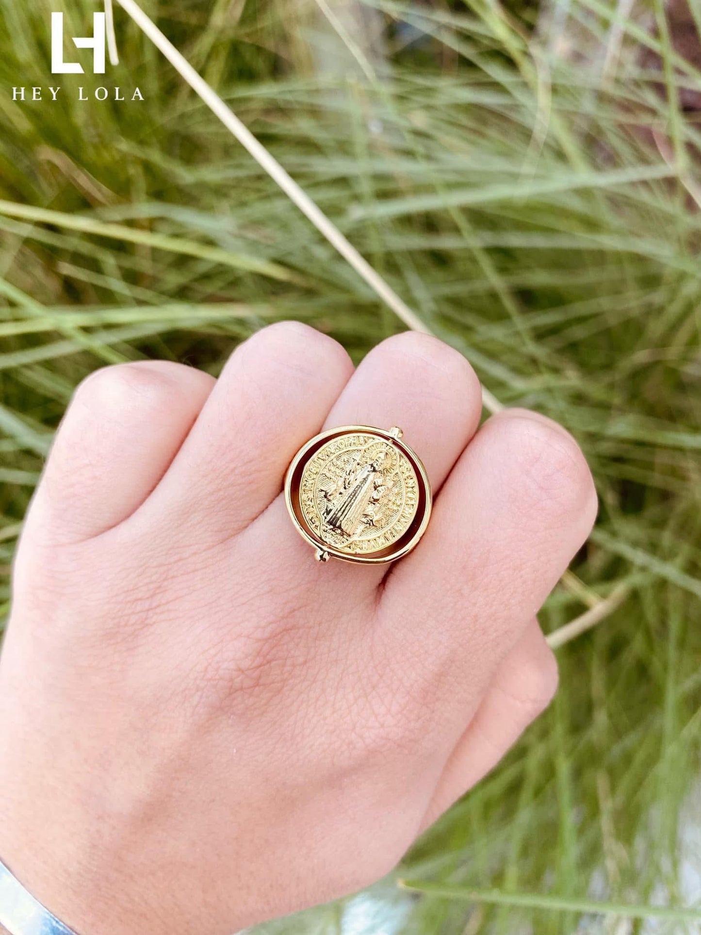 Anillos de sello religiosos chapados en oro de 18K