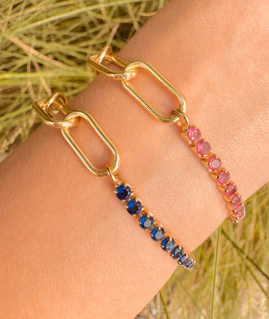 Pulsera de eslabones con detalles de zirconias chapada en oro de 18K
